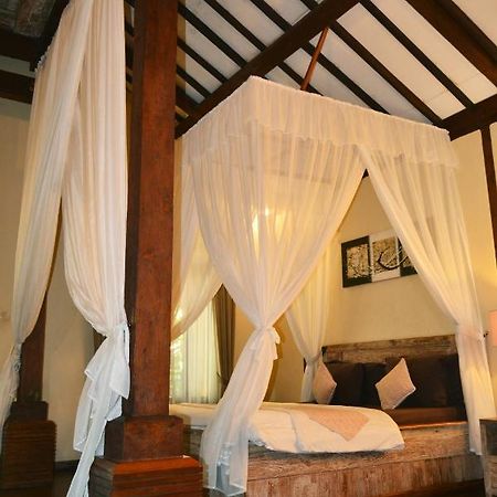 Joglo Villa Bali Penatih Eksteriør billede