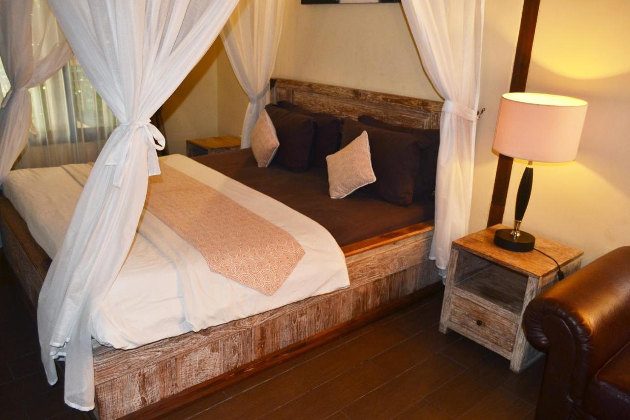 Joglo Villa Bali Penatih Eksteriør billede