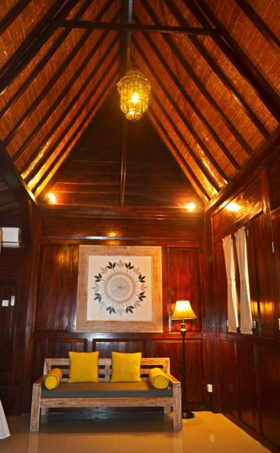 Joglo Villa Bali Penatih Eksteriør billede