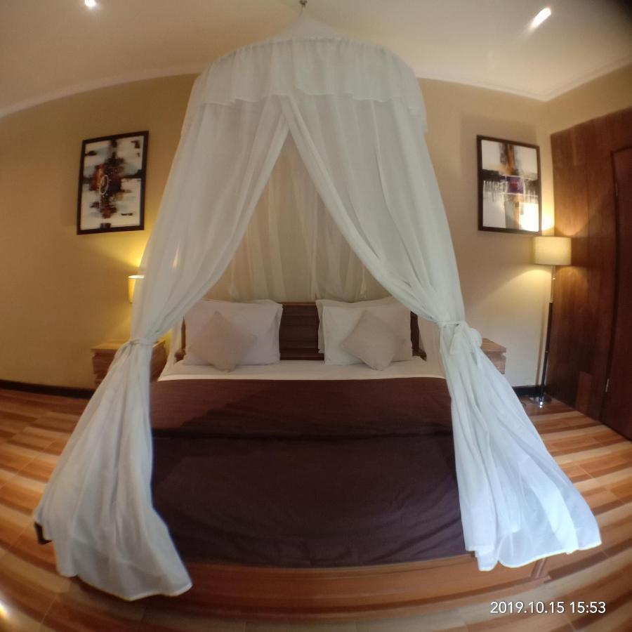 Joglo Villa Bali Penatih Eksteriør billede